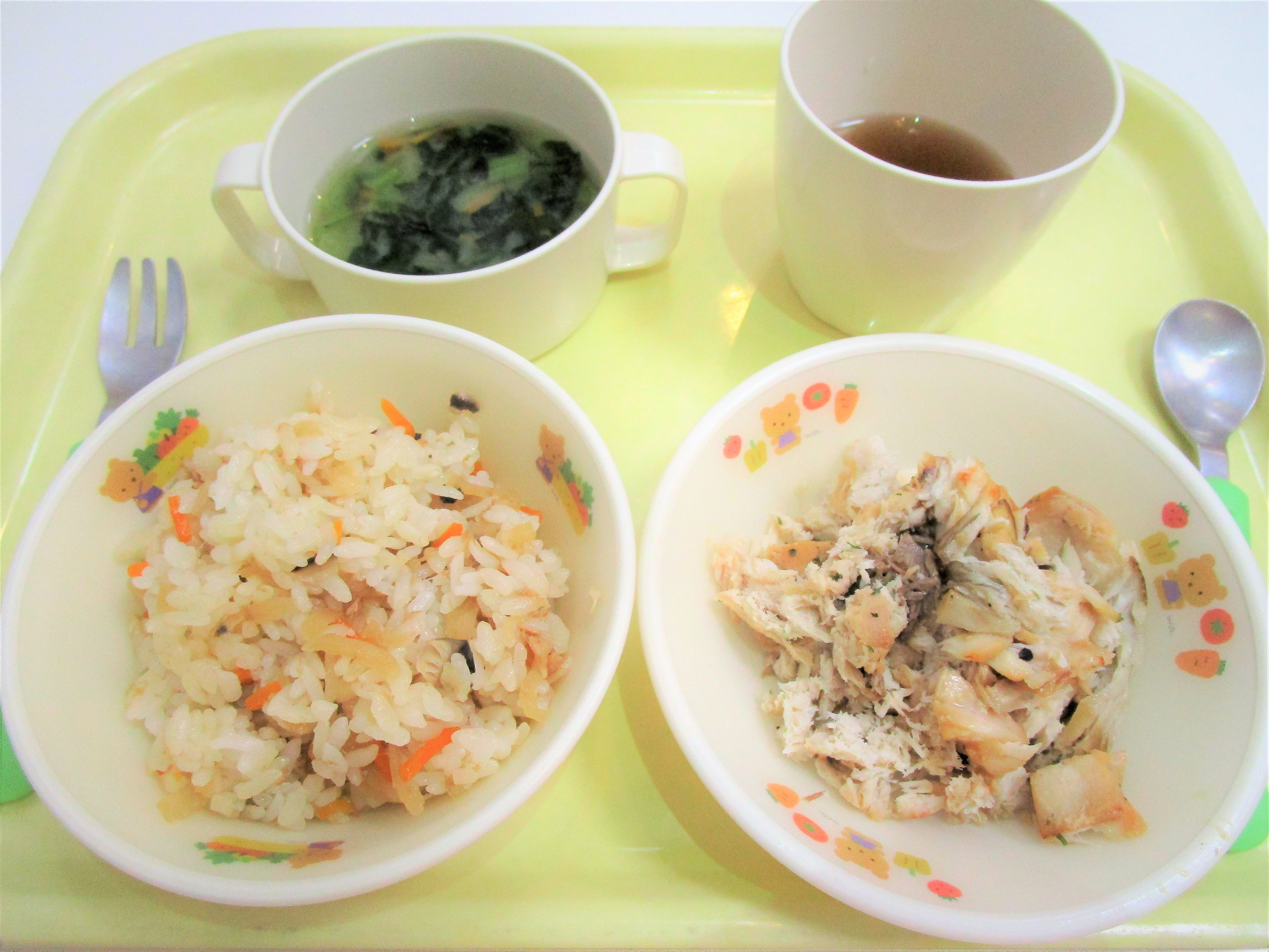 切干大根の混ぜご飯・鰆の香味焼き・小松菜と人参の味噌汁